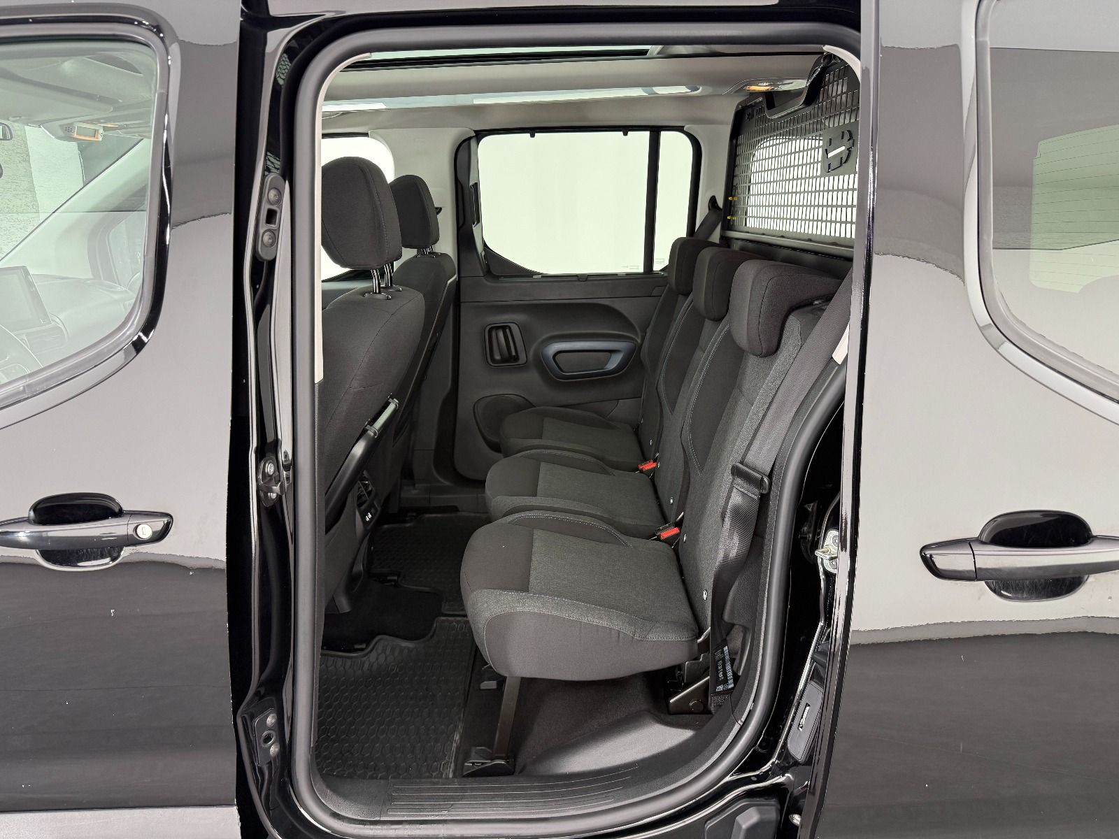 Fiat Doblo Combi 1.5 BlueHDİ Premio Plus - 2024 - Detay