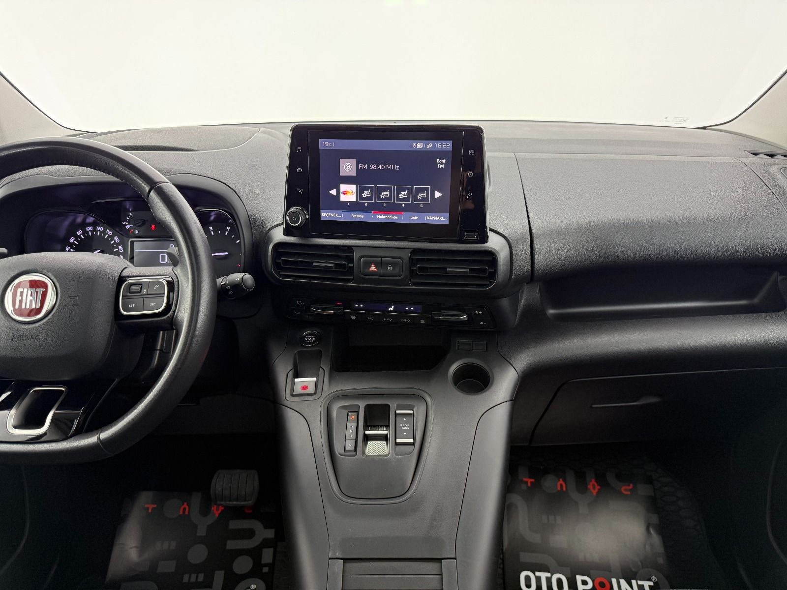 Fiat Doblo Combi 1.5 BlueHDİ Premio Plus - 2024 - Detay