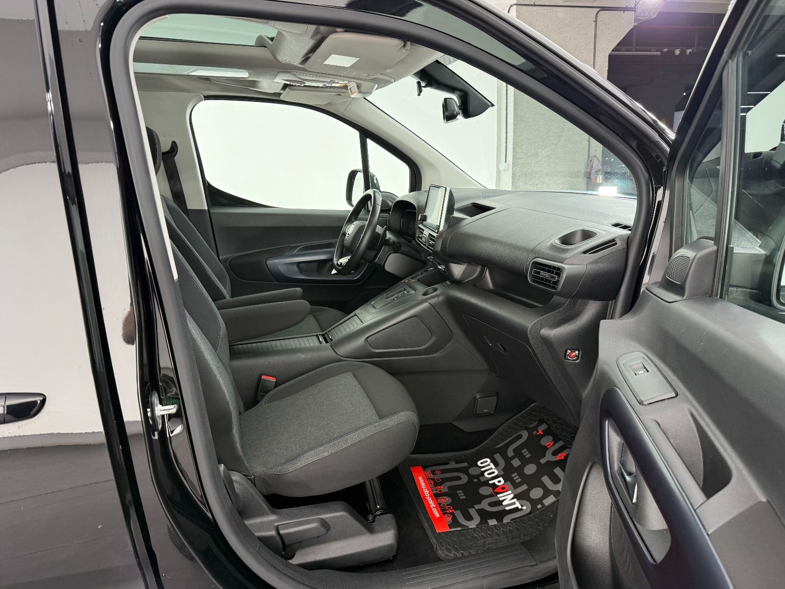 Fiat Doblo Combi 1.5 BlueHDİ Premio Plus - 2024 - Detay