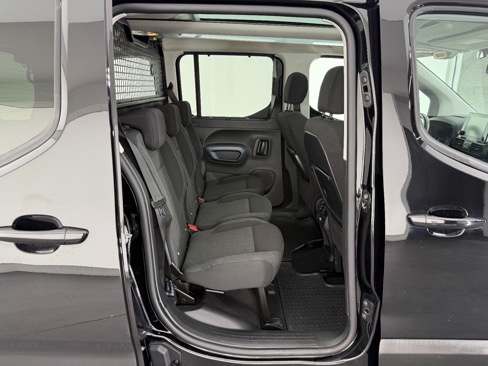 Fiat Doblo Combi 1.5 BlueHDİ Premio Plus - 2024 - Detay