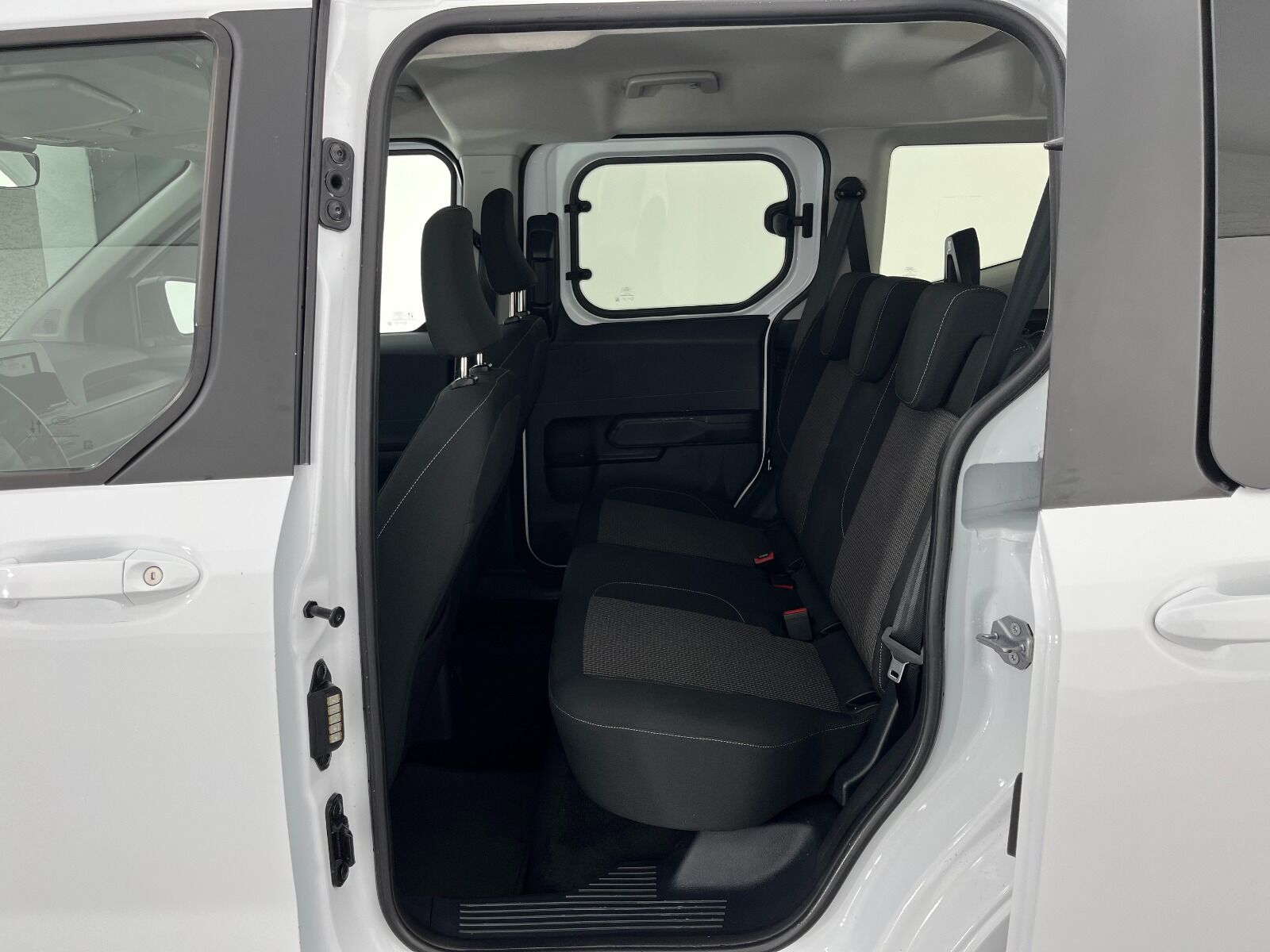 Ford Tourneo Courier Kombi 1.5 EcoBlue Deluxe - 2025 - Detay