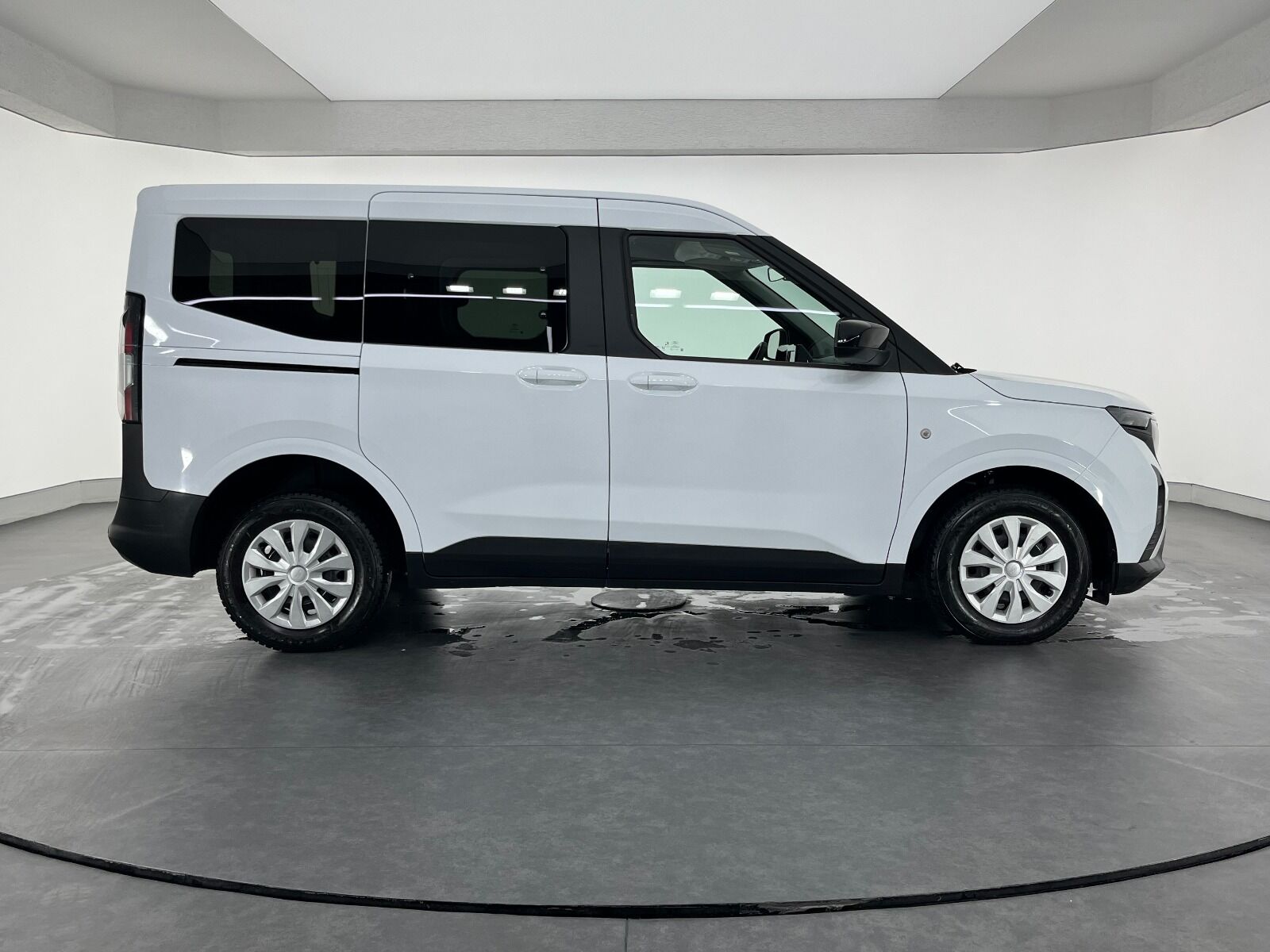 Ford Tourneo Courier Kombi 1.5 EcoBlue Deluxe - 2025 - Detay