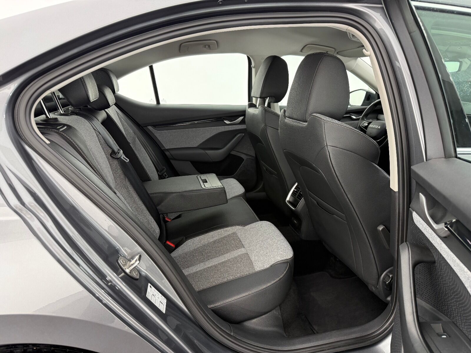 Skoda Octavia 1.5 TSI Mhev Premium DSG - 2025 - Detay