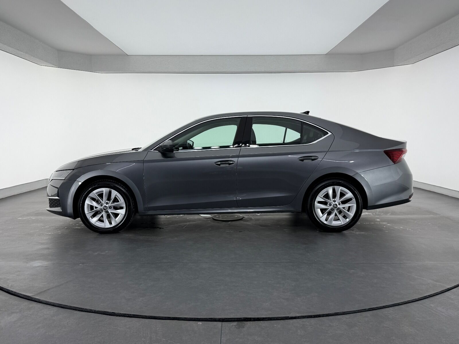 Skoda Octavia 1.5 TSI Mhev Premium DSG - 2025 - Detay