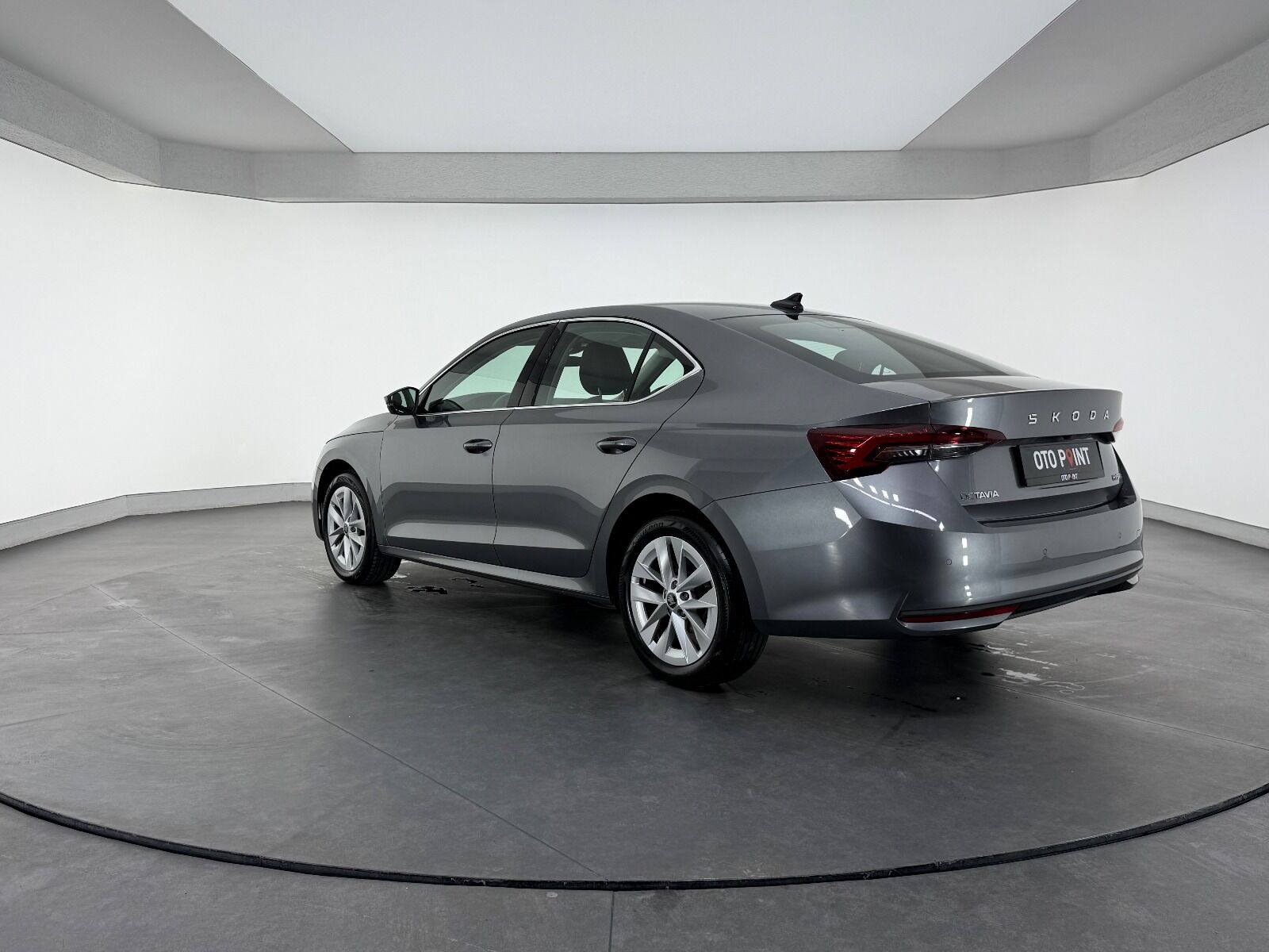 Skoda Octavia 1.5 TSI Mhev Premium DSG - 2025 - Detay