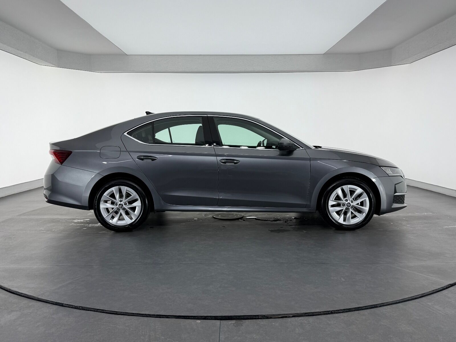 Skoda Octavia 1.5 TSI Mhev Premium DSG - 2025 - Detay