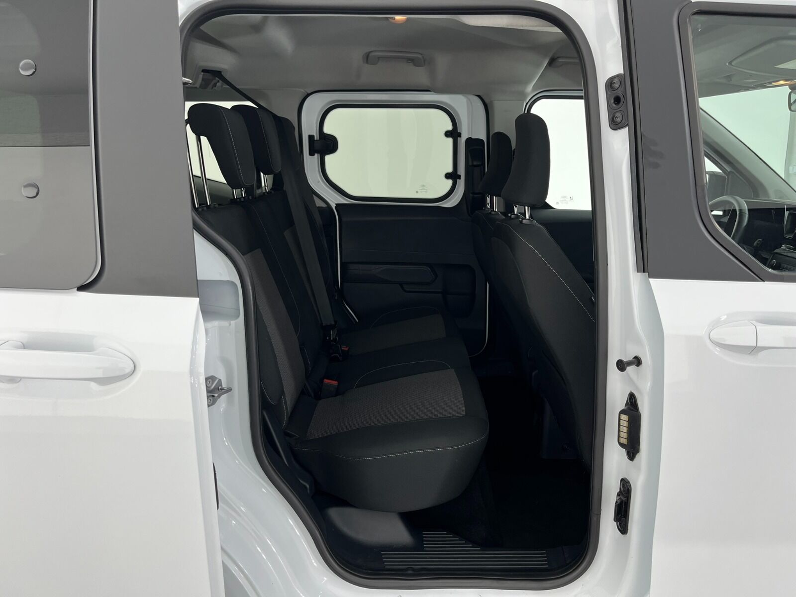 Ford Tourneo Courier Kombi 1.5 EcoBlue Deluxe - 2025 - Detay