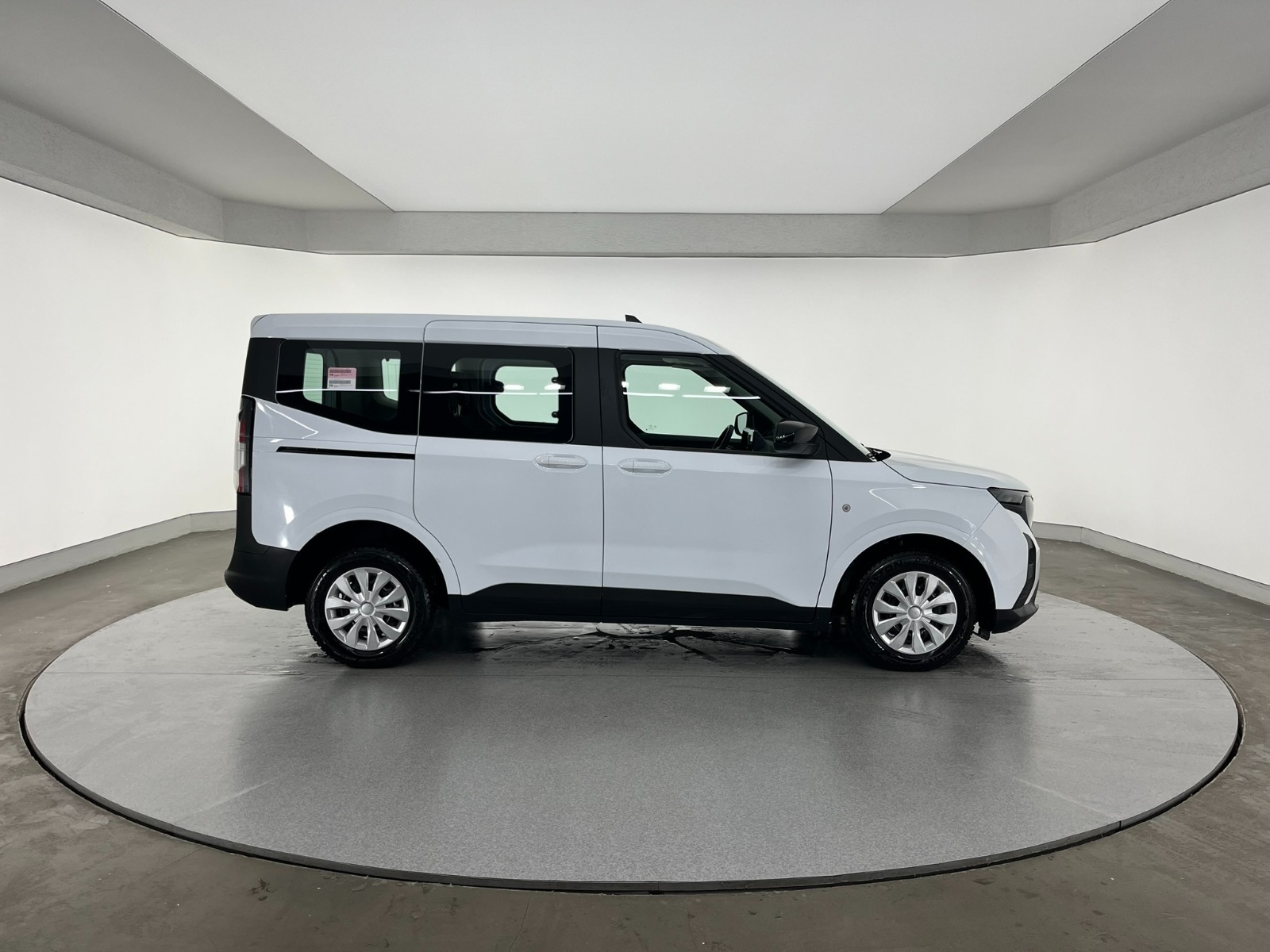 Ford Tourneo Courier Kombi 1.5 EcoBlue Deluxe - 2024 - Detay