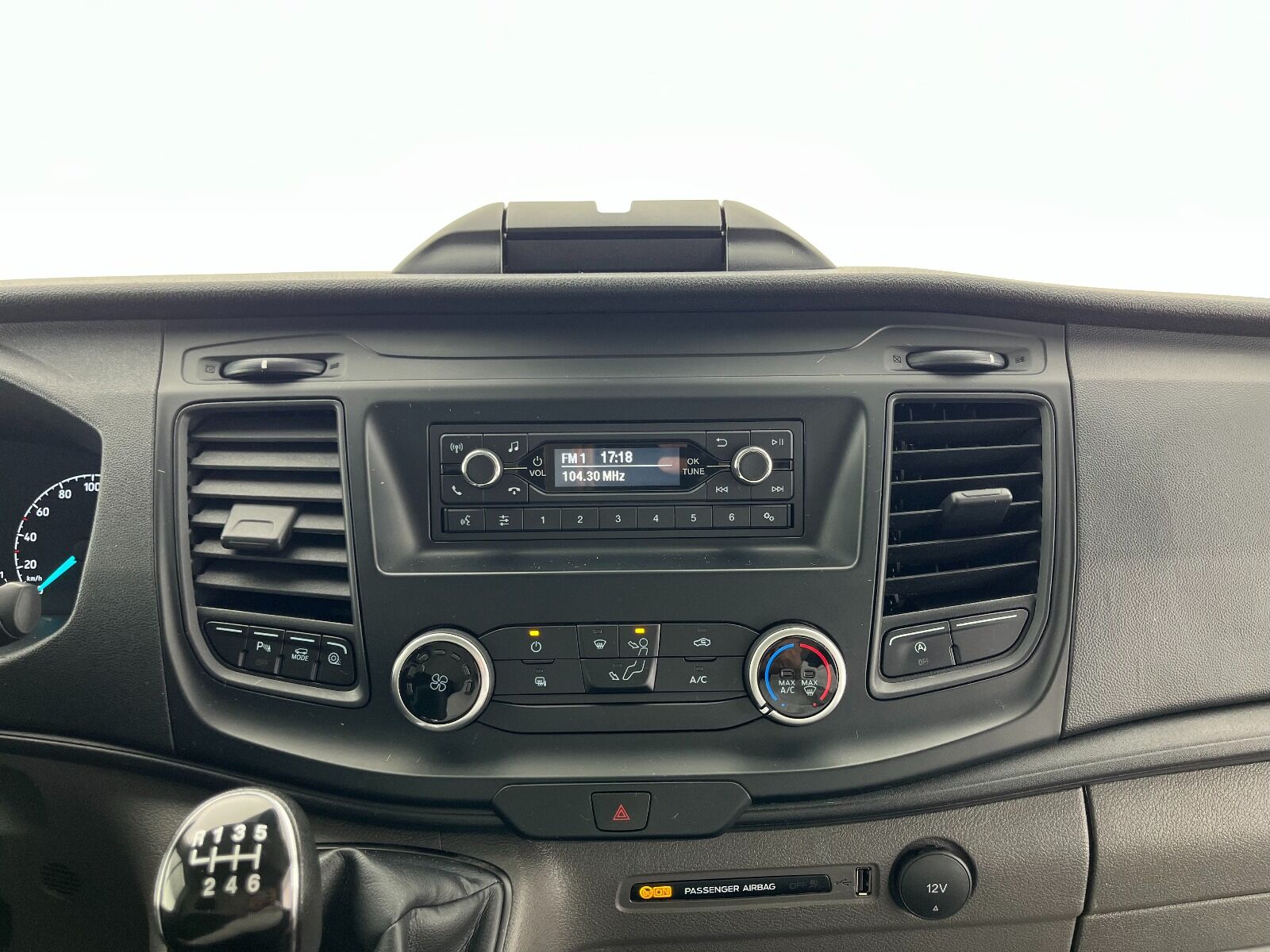 Ford Transit 350 E - 2024 - Detay