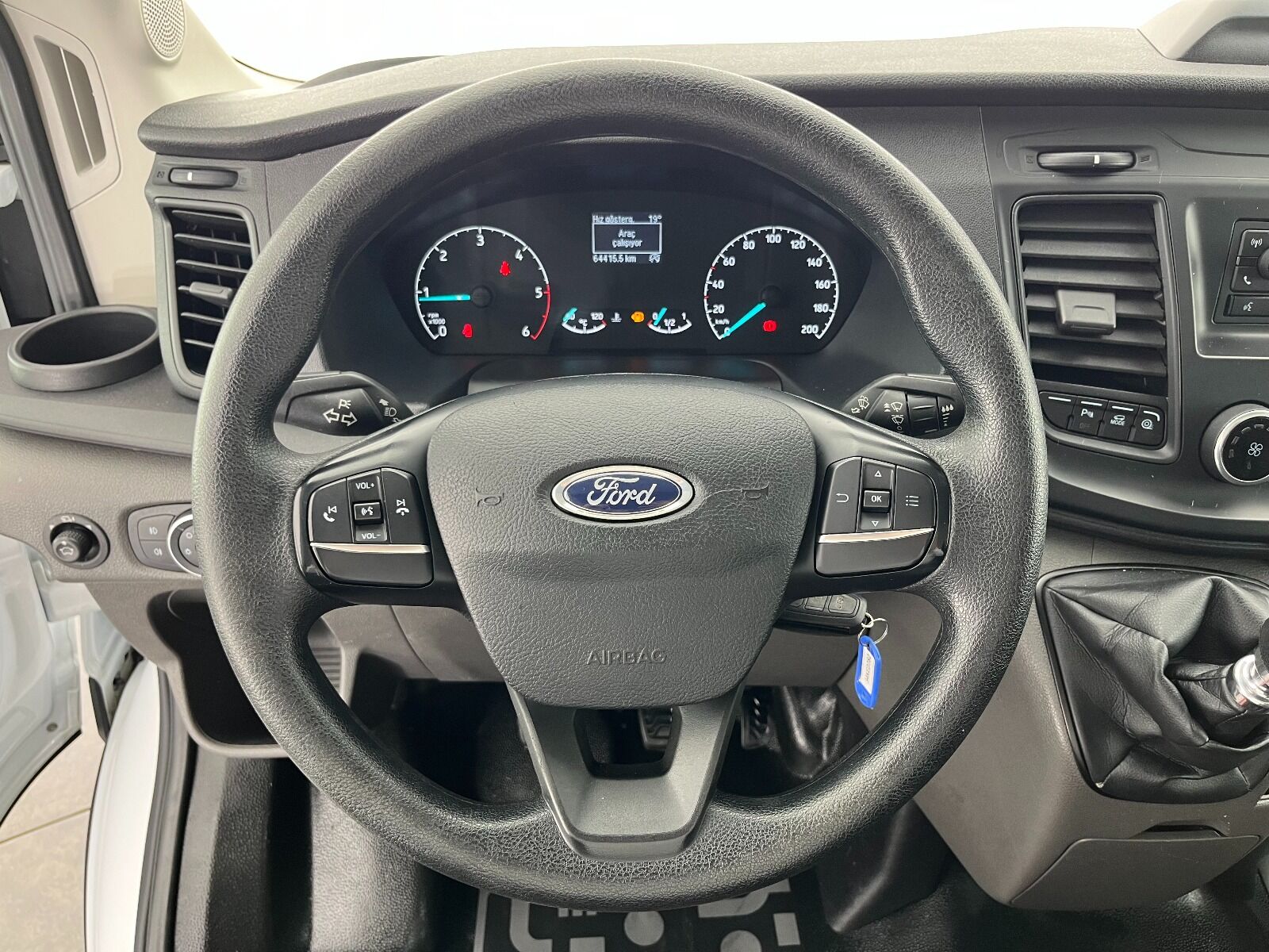 Ford Transit 350 E - 2024 - Detay