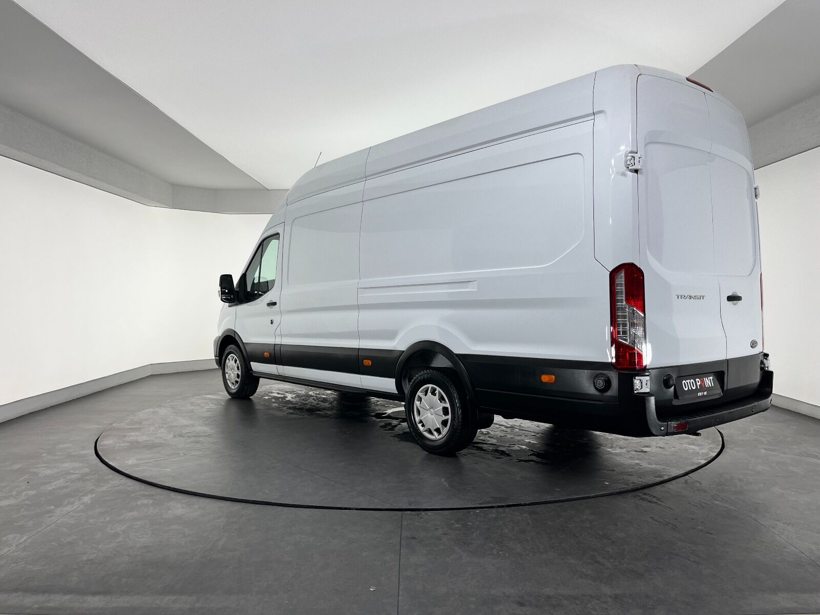 Ford Transit 350 E - 2024 - Detay