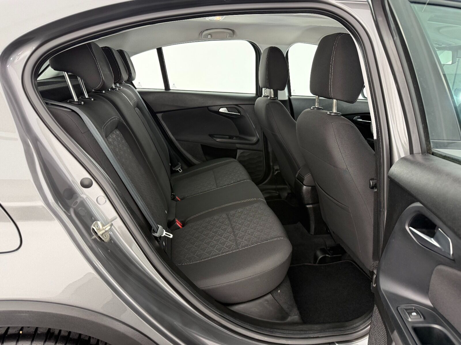 Fiat Egea Cross 1.6 Multijet Urban TRCTN+ GSR DCT - 2024 - Detay