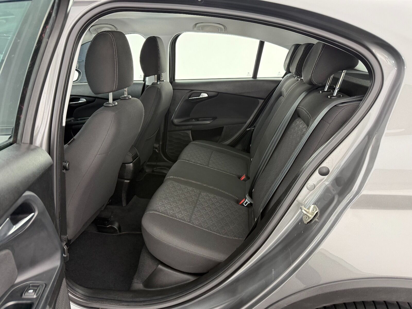 Fiat Egea Cross 1.6 Multijet Urban TRCTN+ GSR DCT - 2024 - Detay
