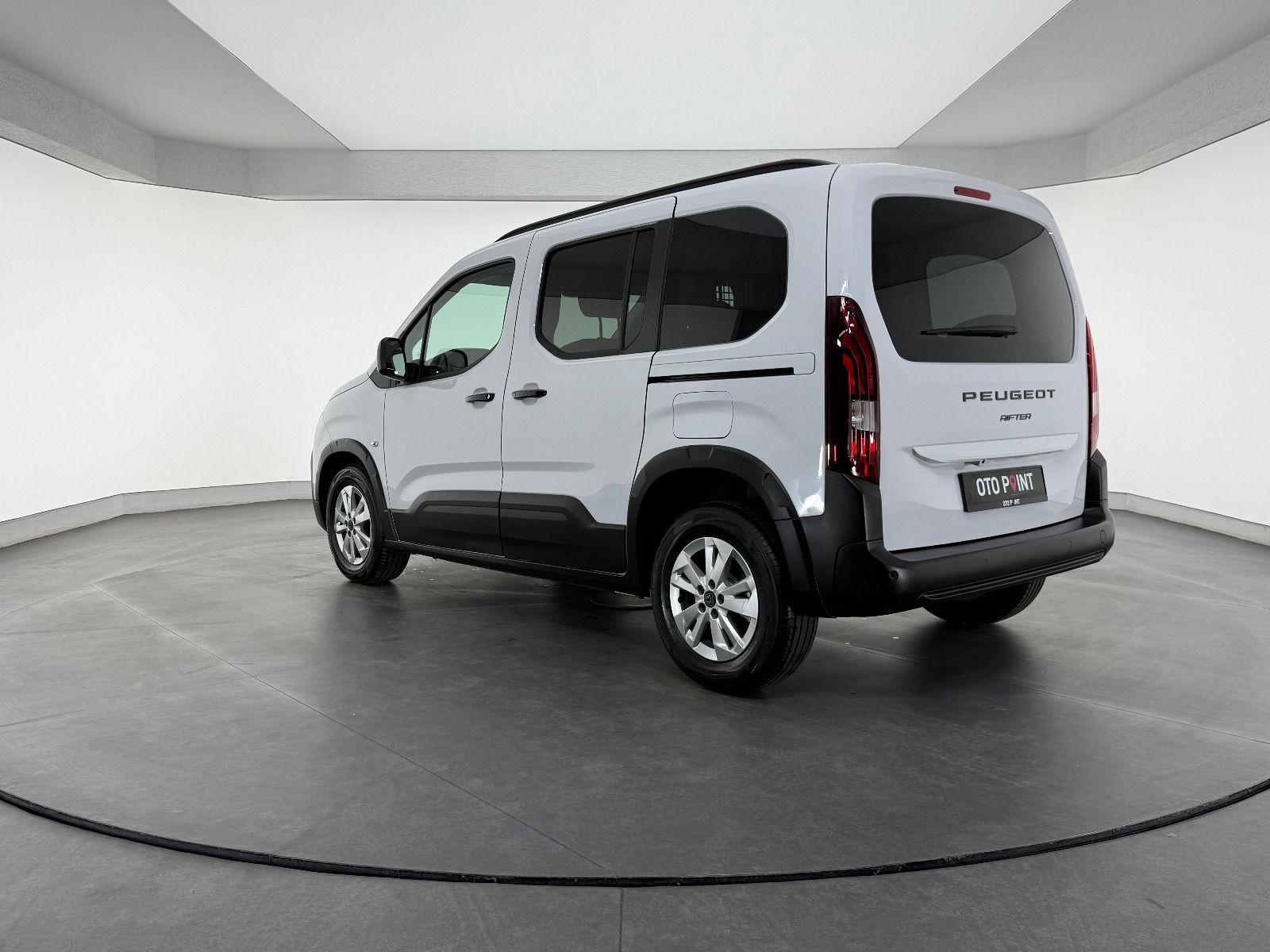 Peugeot Rifter 1.5 BlueHDI Allure EAT8 - 2026 - Detay