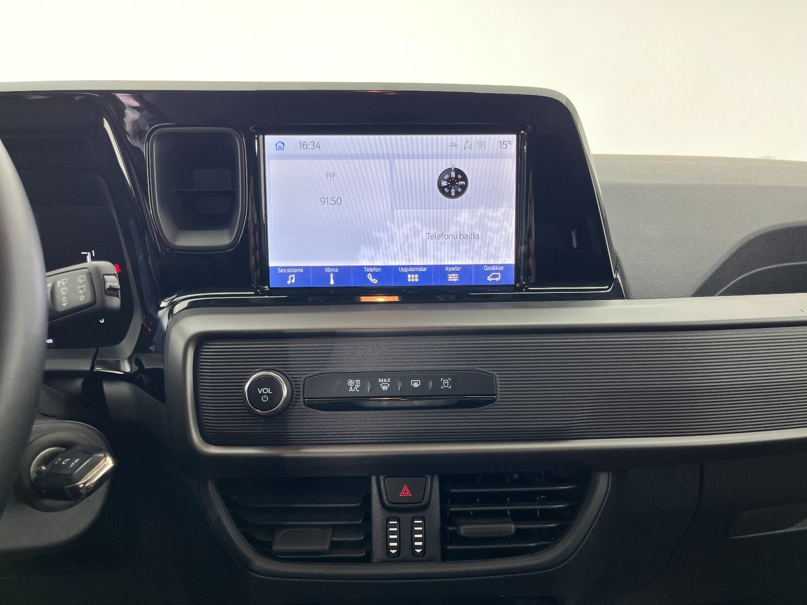 Ford Tourneo Courier Kombi 1.5 EcoBlue Deluxe - 2025 - Detay