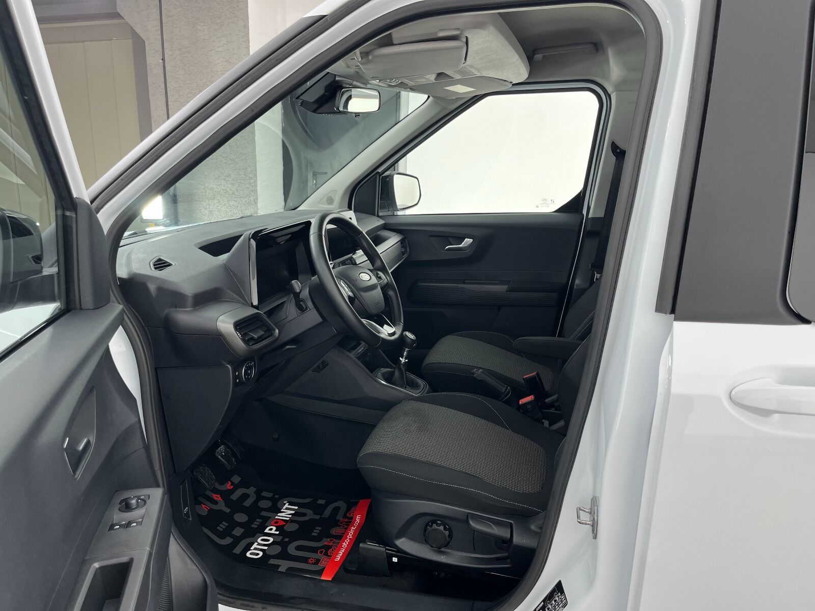 Ford Tourneo Courier Kombi 1.5 EcoBlue Deluxe - 2025 - Detay