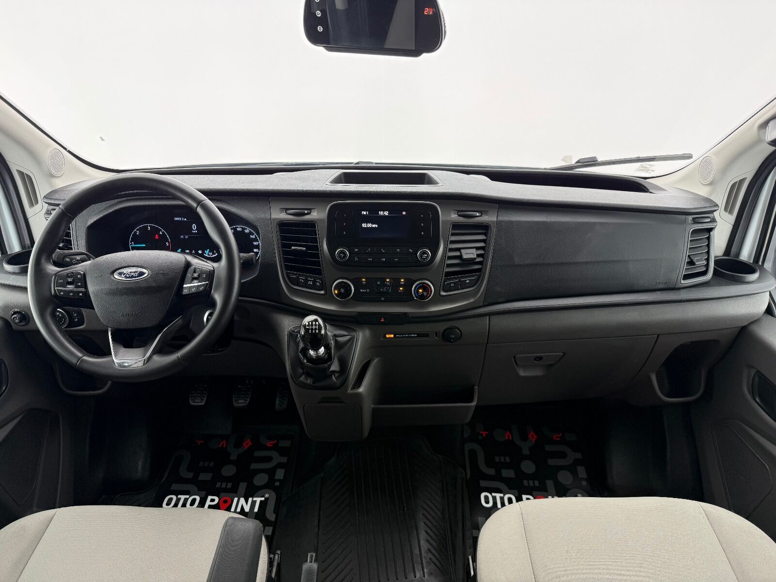 Ford Transit 2.0 EcoBlue 440 E Deluxe UPG - 2024 - Detay