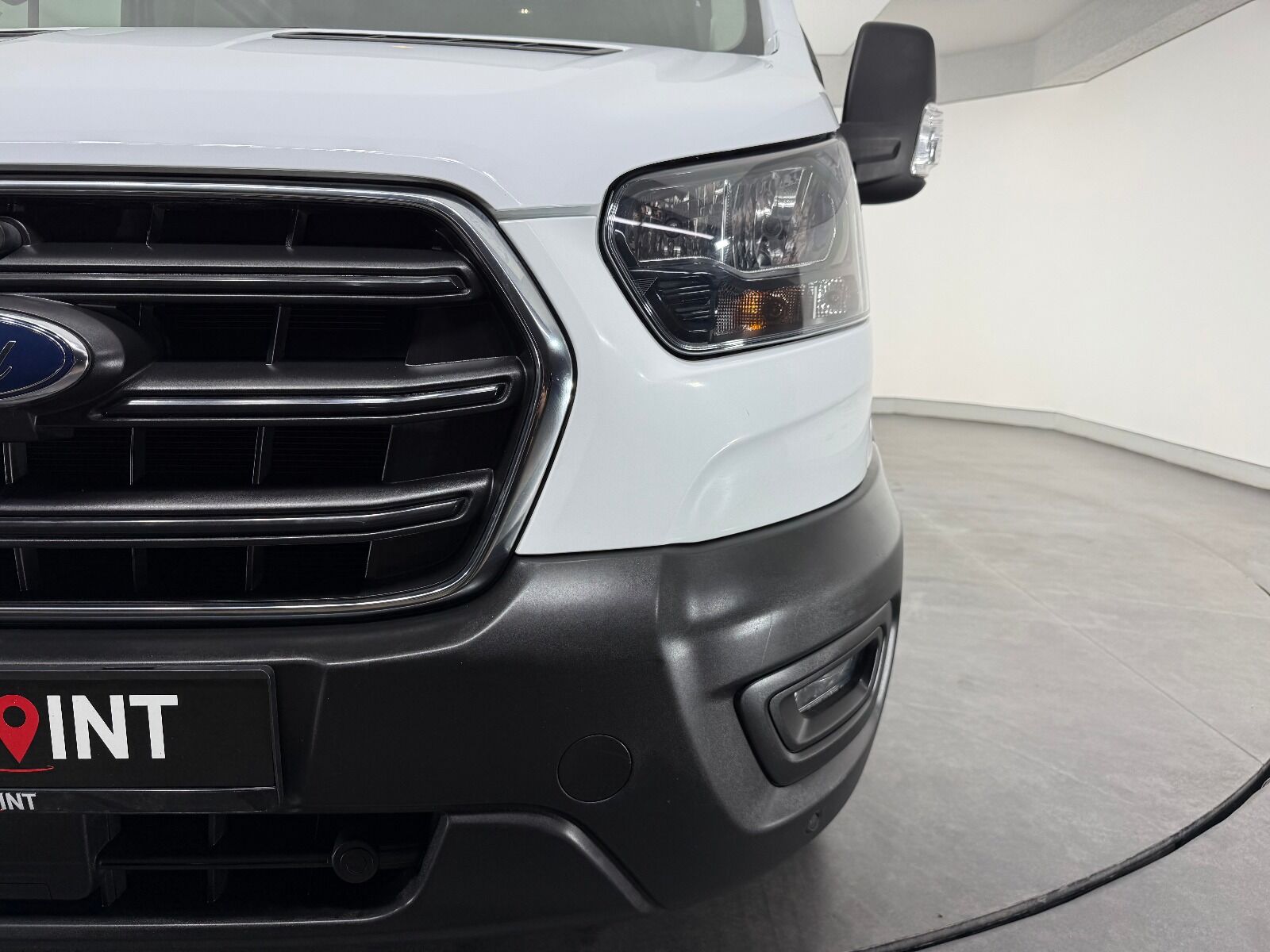 Ford Transit 2.0 EcoBlue 440 E Deluxe UPG - 2024 - Detay