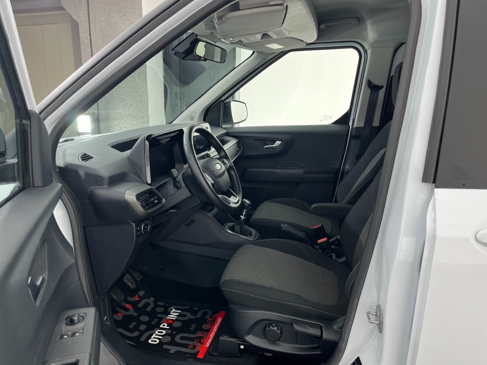 Ford Tourneo Courier Kombi 1.5 EcoBlue Deluxe - 2025 - Detay