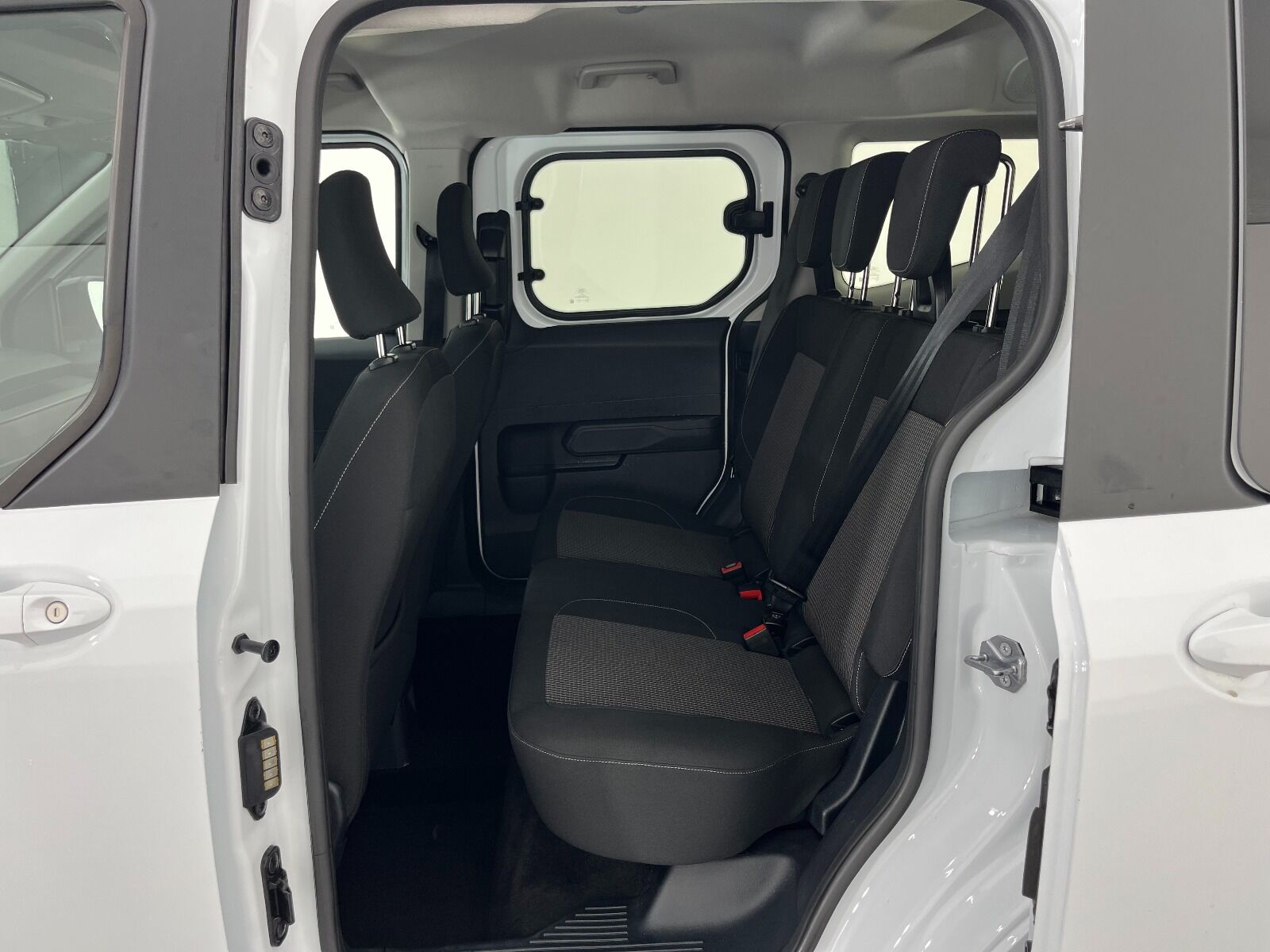 Ford Tourneo Courier Kombi 1.5 EcoBlue Deluxe - 2025 - Detay