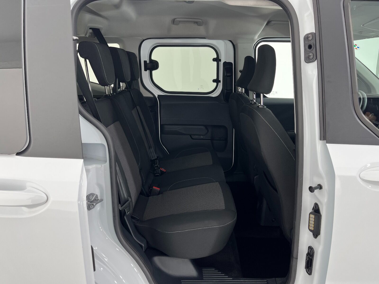 Ford Tourneo Courier Kombi 1.5 EcoBlue Deluxe - 2025 - Detay