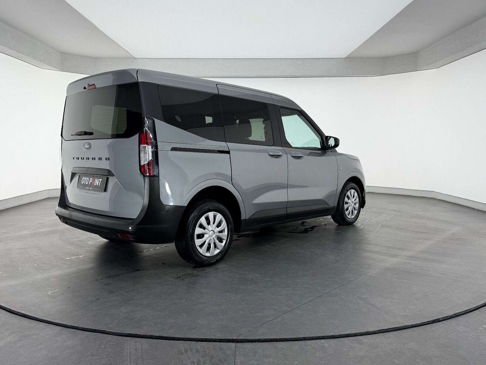 Ford Tourneo Courier 1.5L EcoBlue Deluxe - 2024 - Detay