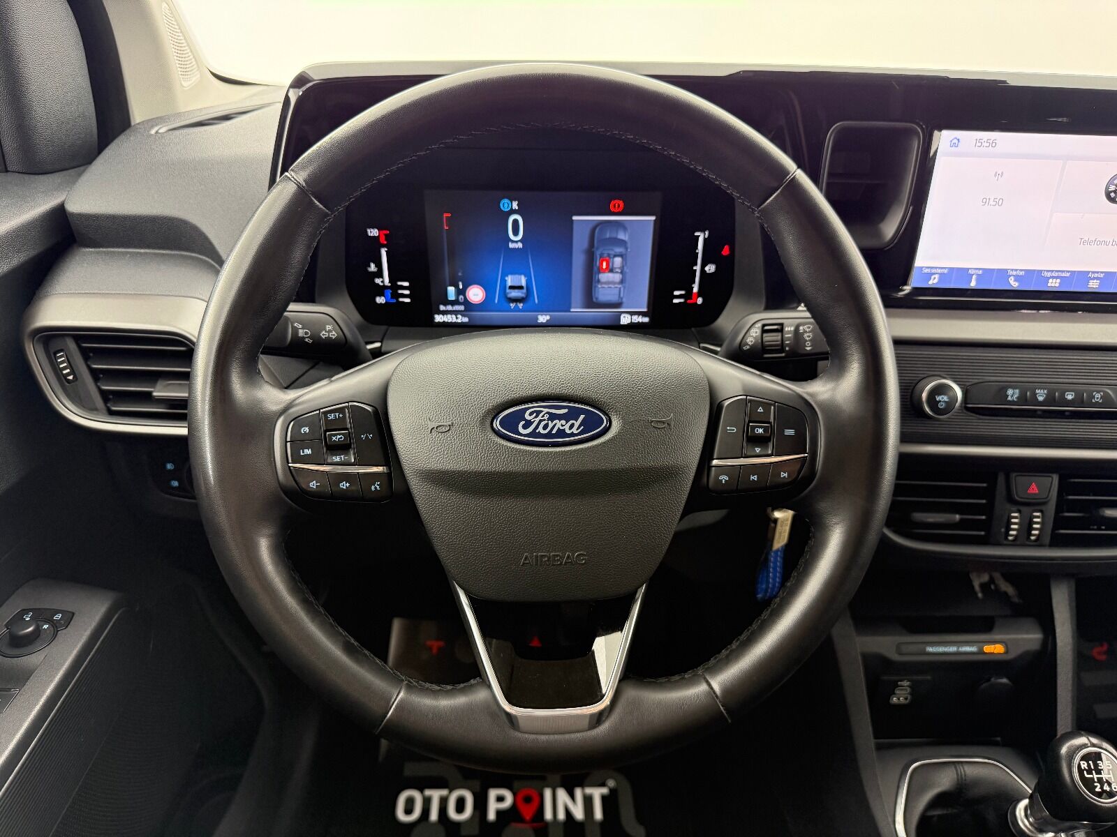 Ford Tourneo Courier 1.5L EcoBlue Deluxe - 2024 - Detay