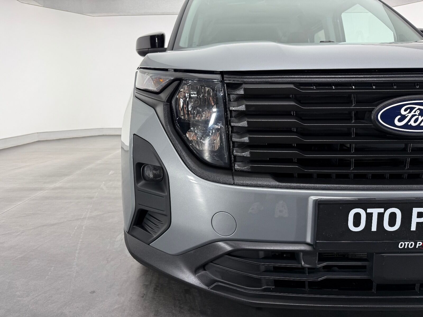 Ford Tourneo Courier 1.5L EcoBlue Deluxe - 2024 - Detay