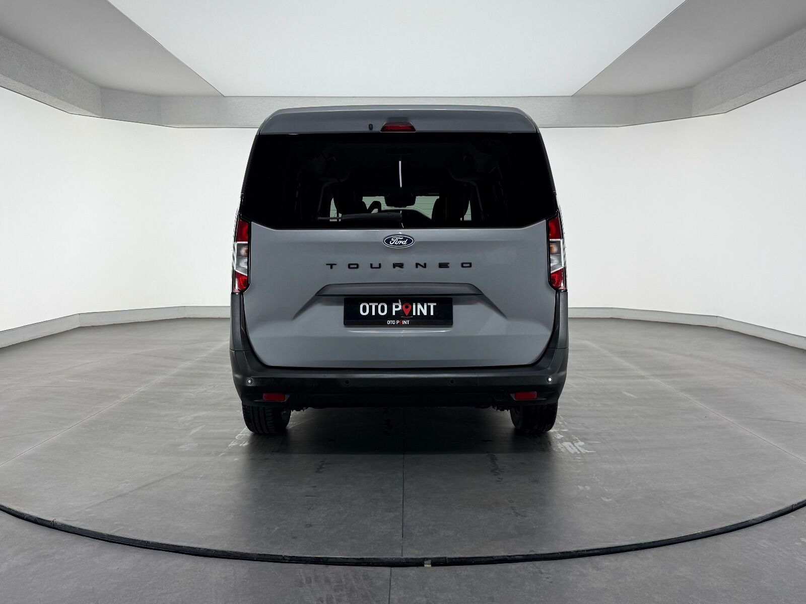 Ford Tourneo Courier 1.5L EcoBlue Deluxe - 2024 - Detay