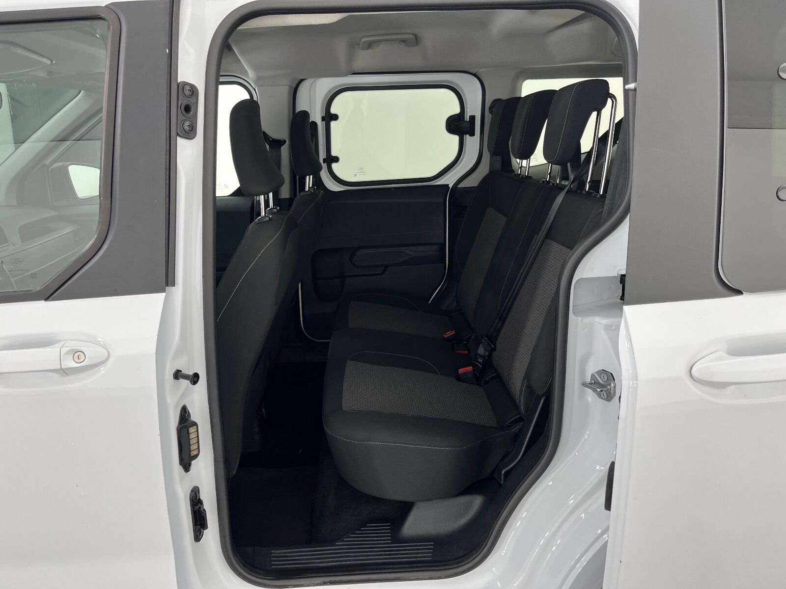 Ford Tourneo Courier Kombi 1.5 EcoBlue Deluxe - 2025 - Detay