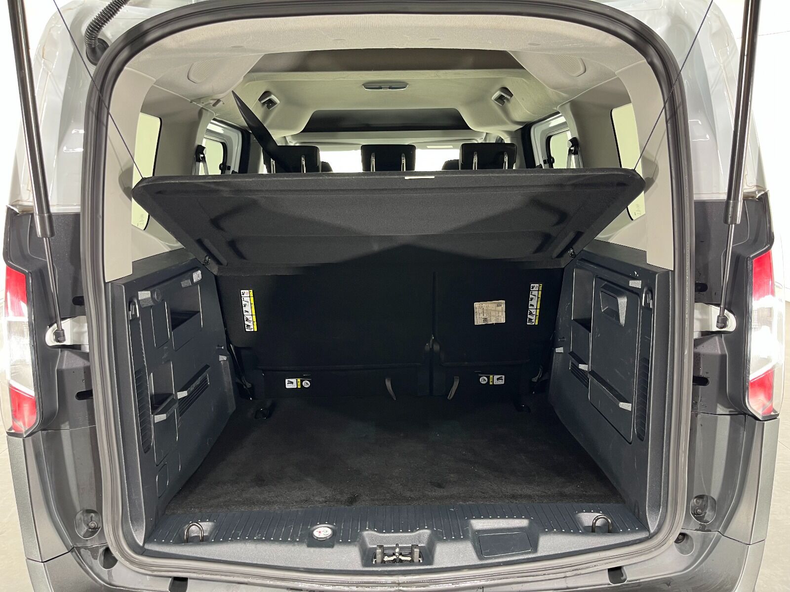 Ford Tourneo Courier Kombi 1.5 EcoBlue Deluxe - 2025 - Detay