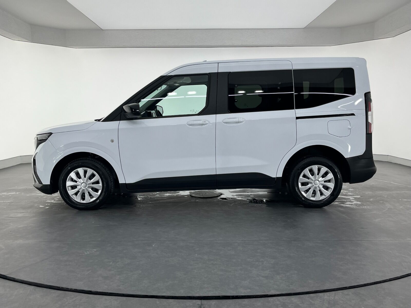 Ford Tourneo Courier Kombi 1.5 EcoBlue Deluxe - 2025 - Detay