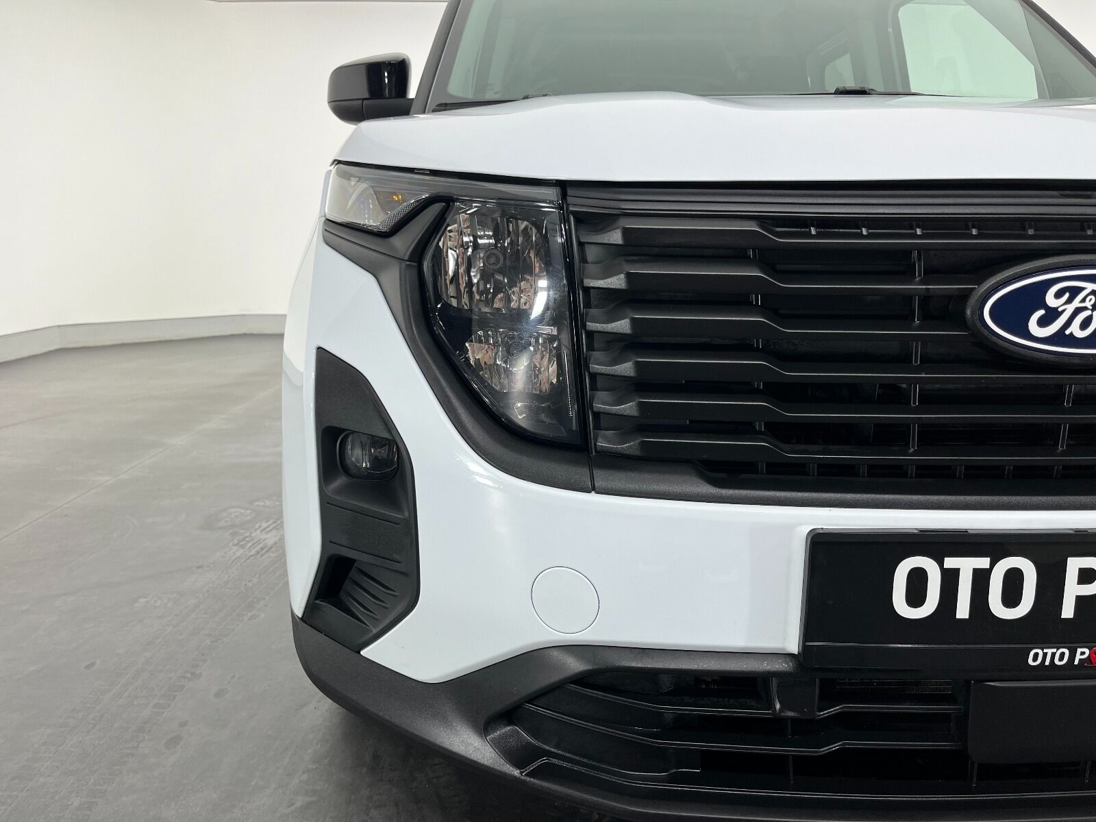 Ford Tourneo Courier Kombi 1.5 EcoBlue Deluxe - 2025 - Detay