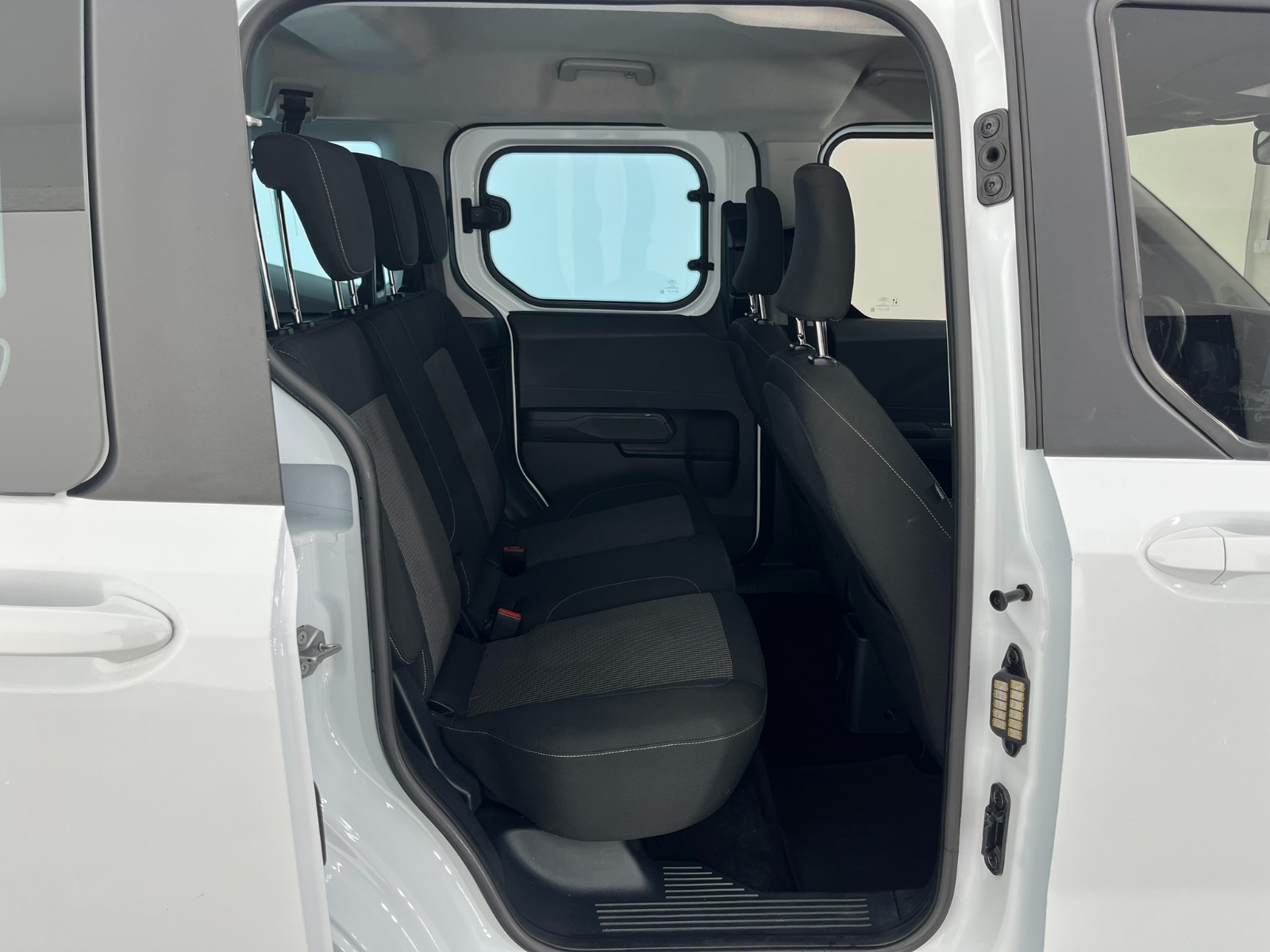 Ford Tourneo Courier Kombi 1.5 EcoBlue Deluxe - 2024 - Detay