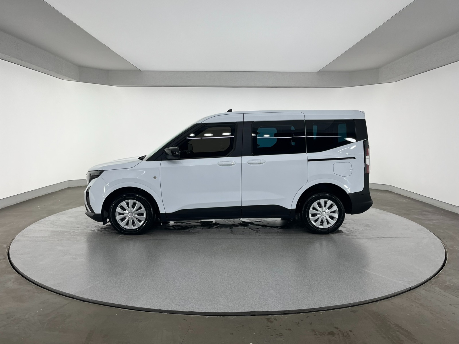 Ford Tourneo Courier Kombi 1.5 EcoBlue Deluxe - 2024 - Detay