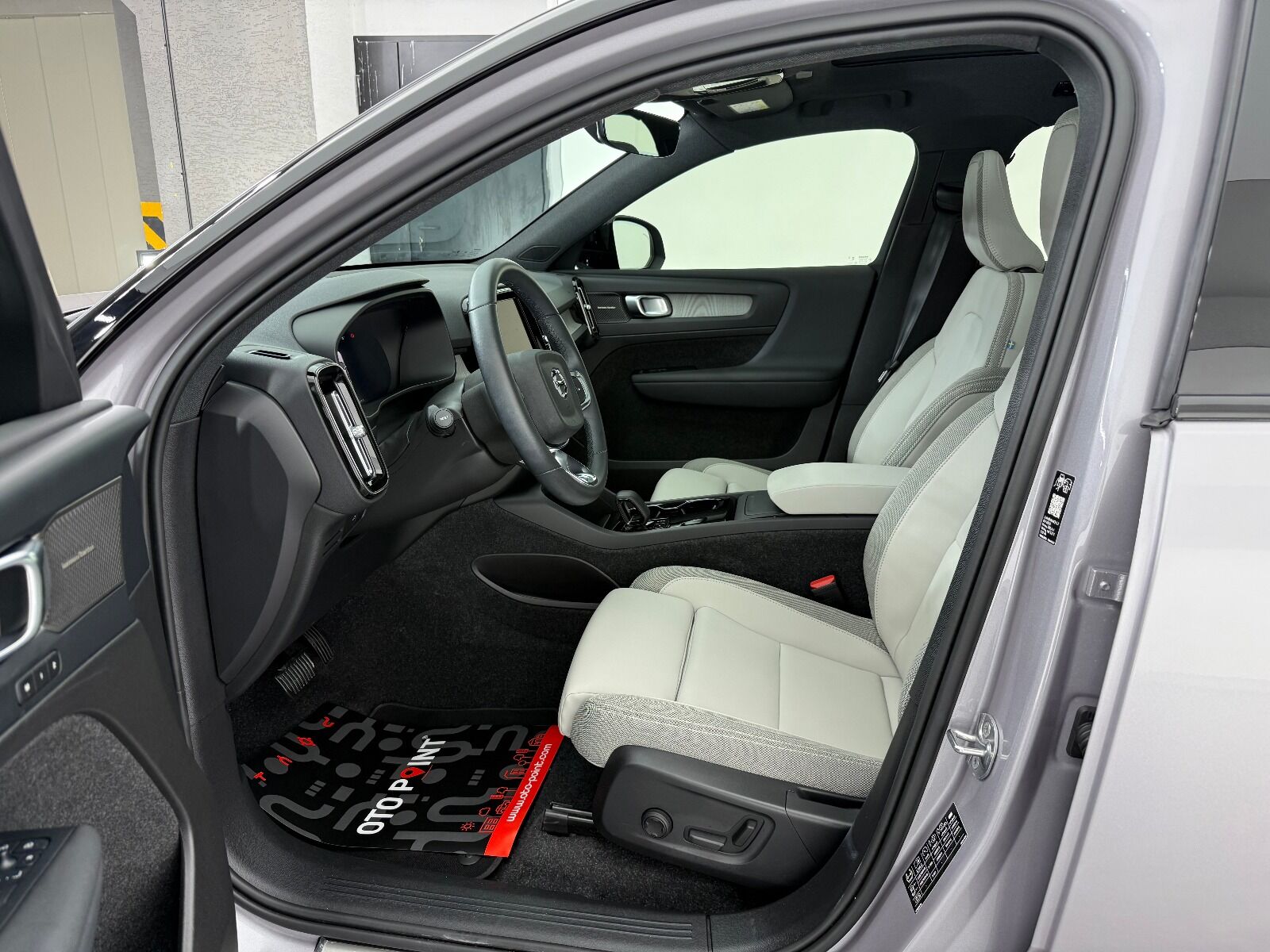 Volvo EX40 Single Motor Extended Range Ultra - 2025 - Detay