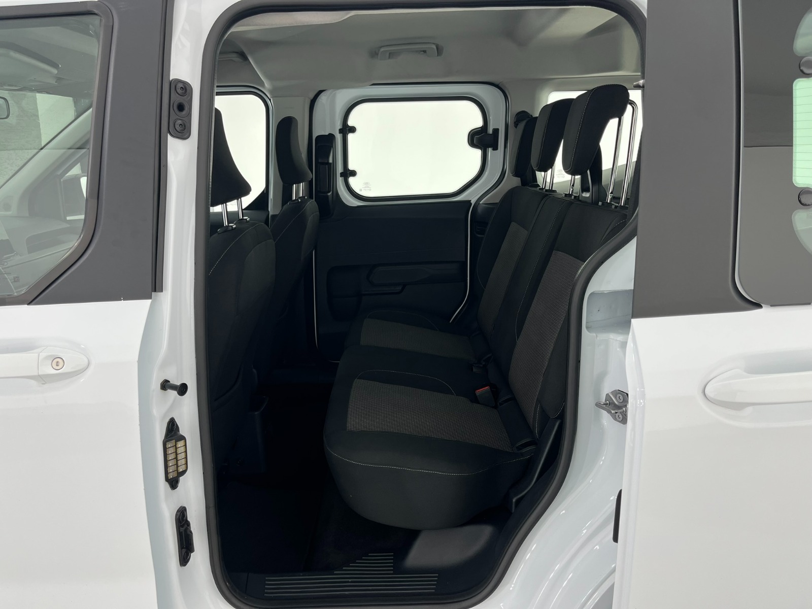 Ford Tourneo Courier Kombi 1.5 EcoBlue Deluxe - 2024 - Detay