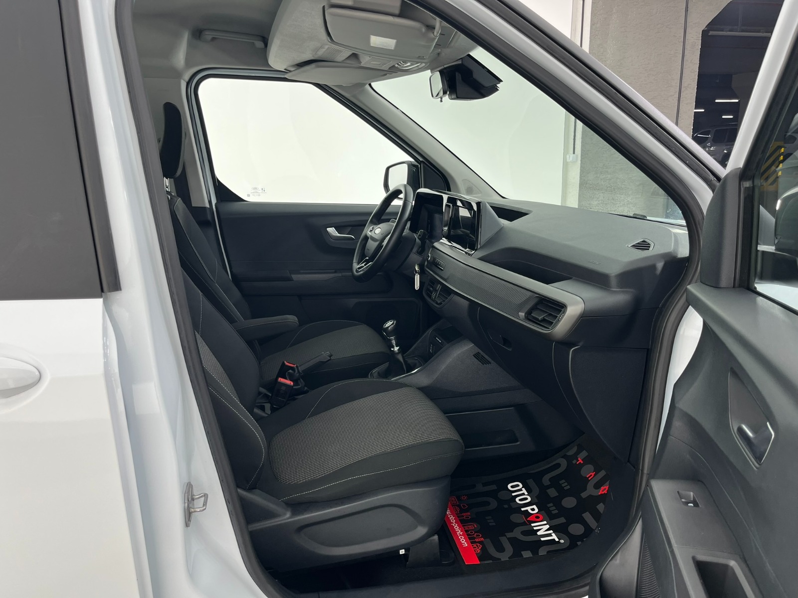 Ford Tourneo Courier Kombi 1.5 EcoBlue Deluxe - 2024 - Detay