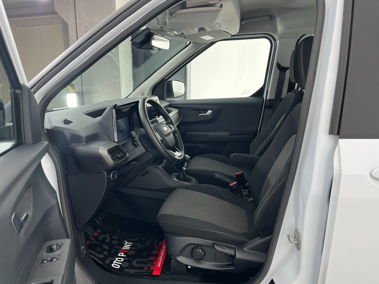 Ford Tourneo Courier Kombi 1.5 EcoBlue Deluxe - 2024 - Detay