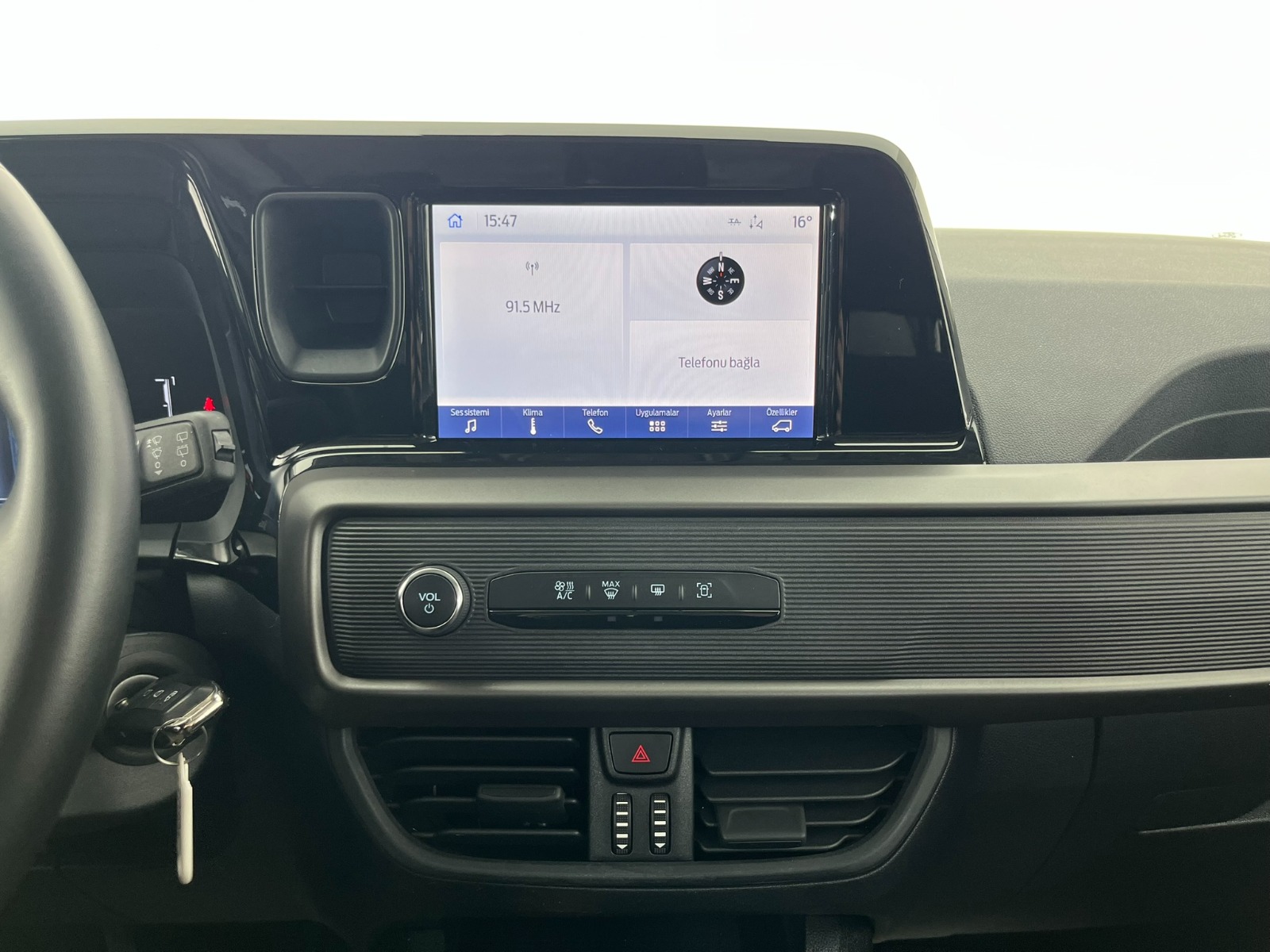 Ford Tourneo Courier Kombi 1.5 EcoBlue Deluxe - 2024 - Detay