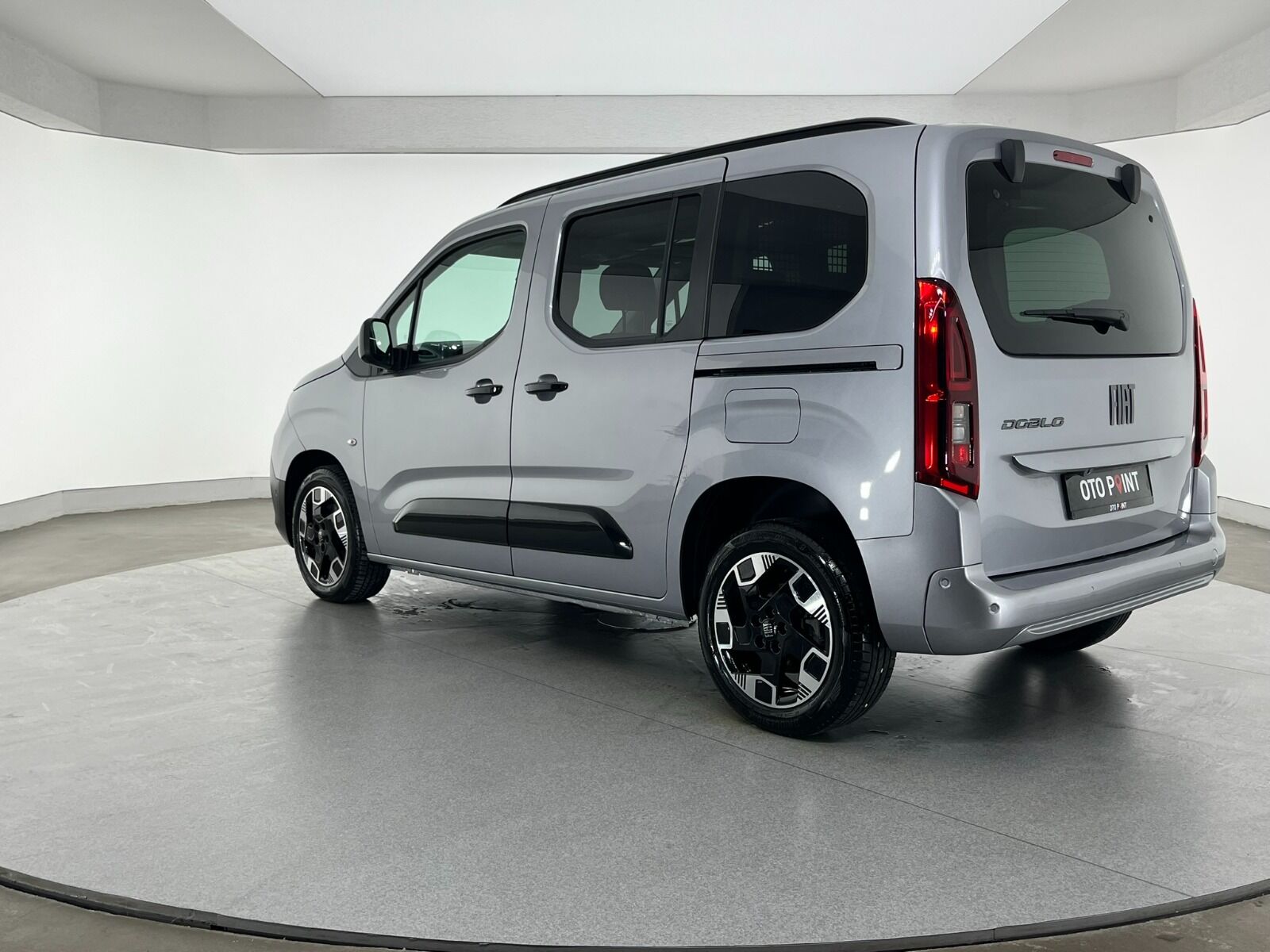 Fiat Doblo Combi 1.5 BlueHDI Premio Plus Otomatik - 2025 - Detay