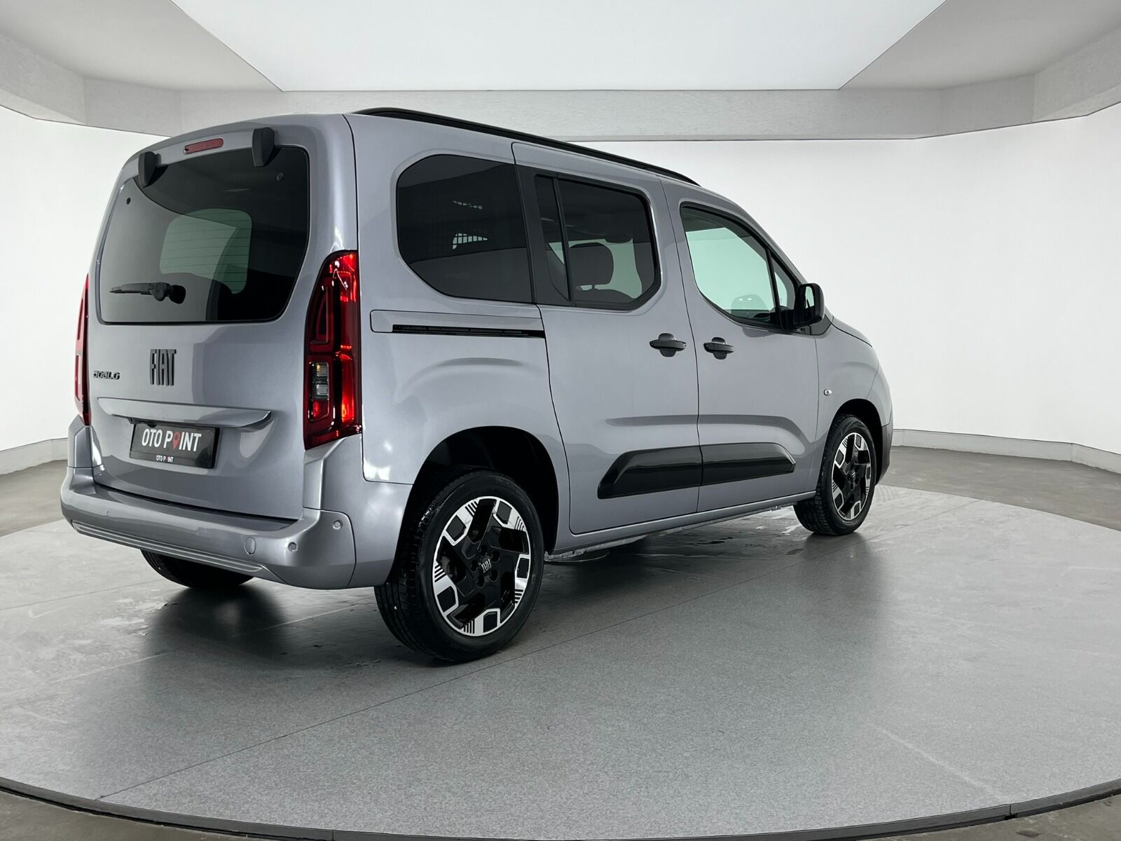 Fiat Doblo Combi 1.5 BlueHDI Premio Plus Otomatik - 2025 - Detay