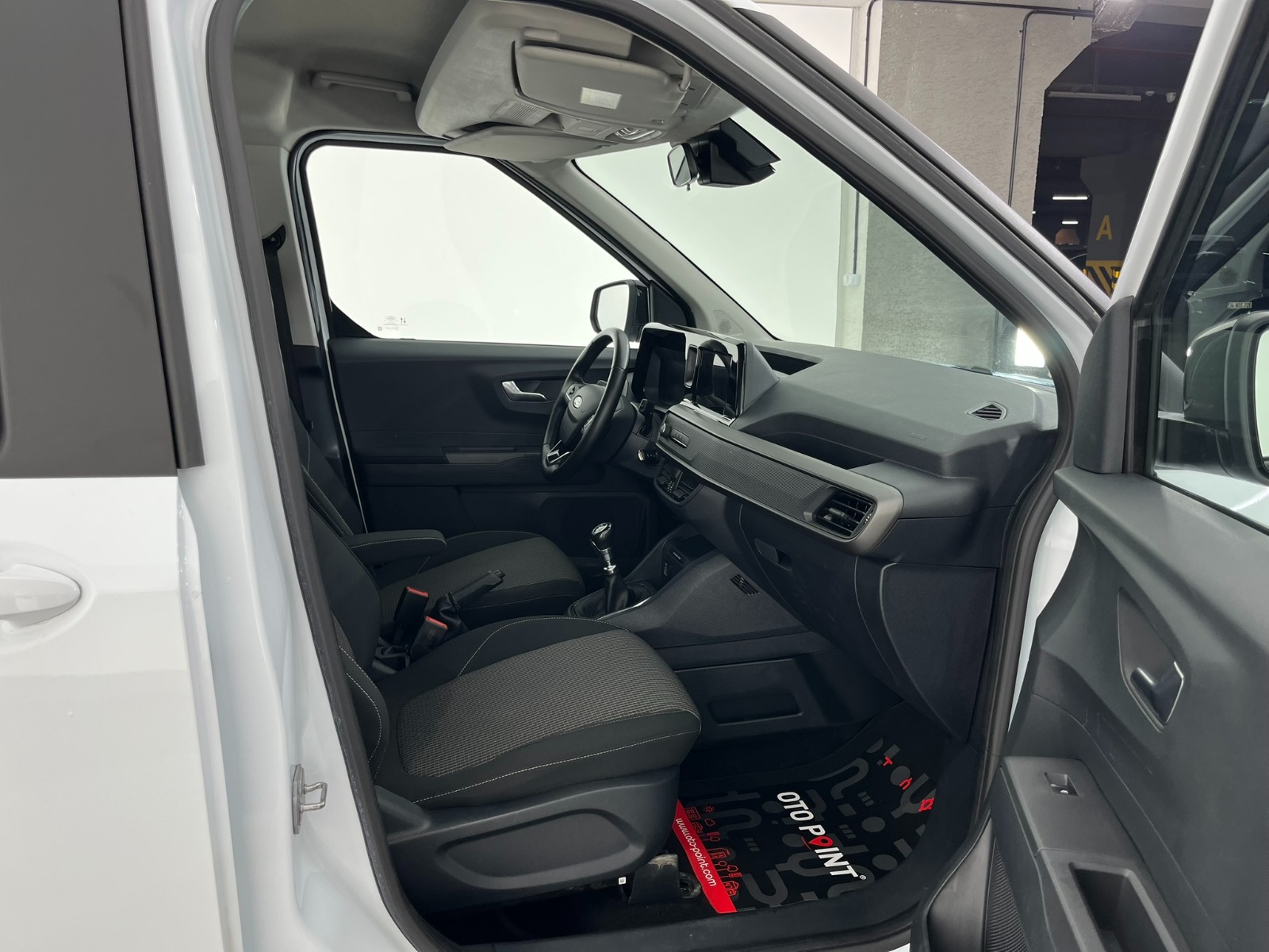 Ford Tourneo Courier Kombi 1.5 EcoBlue Deluxe - 2024 - Detay