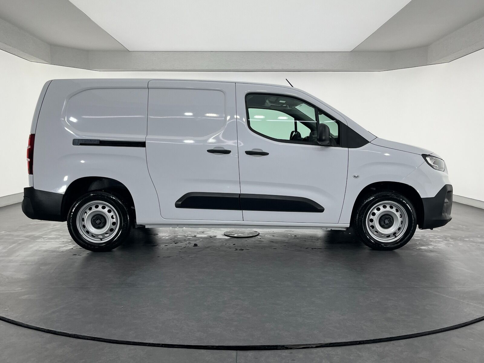 Fiat Doblo Cargo 1.5 BlueHDİ Maxi - 2025 - Detay