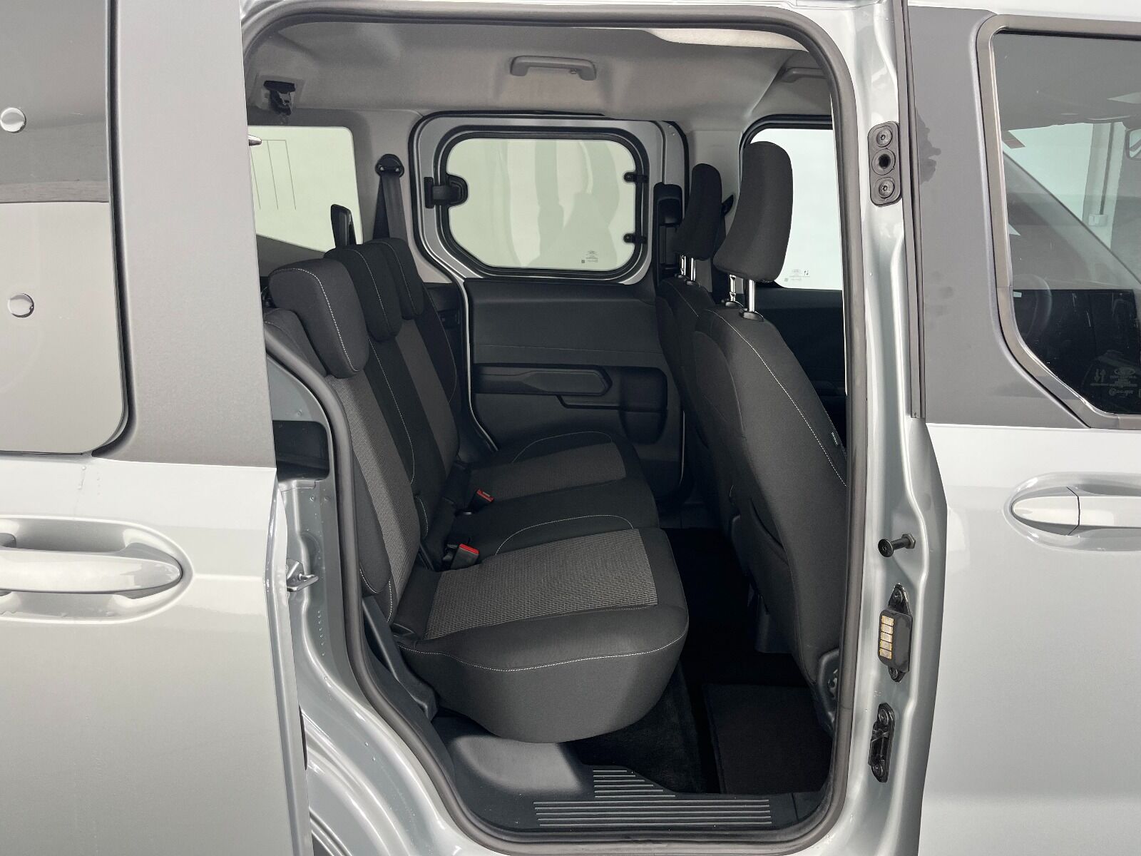 Ford Tourneo Courier Kombi 1.5 EcoBlue Deluxe - 2024 - Detay