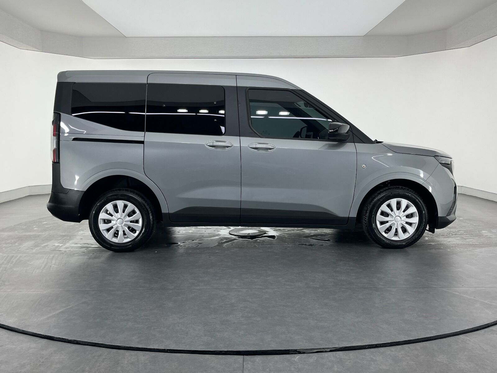 Ford Tourneo Courier Kombi 1.5 EcoBlue Deluxe - 2024 - Detay