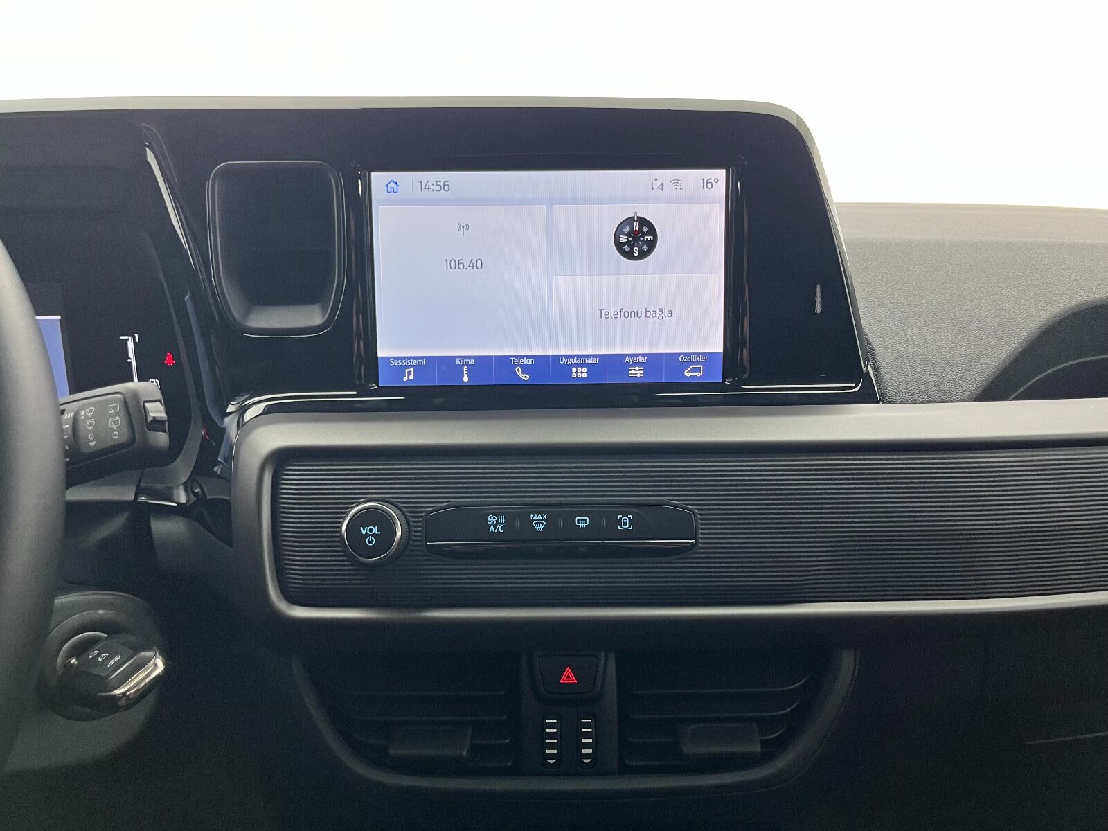 Ford Tourneo Courier Kombi 1.5 EcoBlue Deluxe - 2024 - Detay