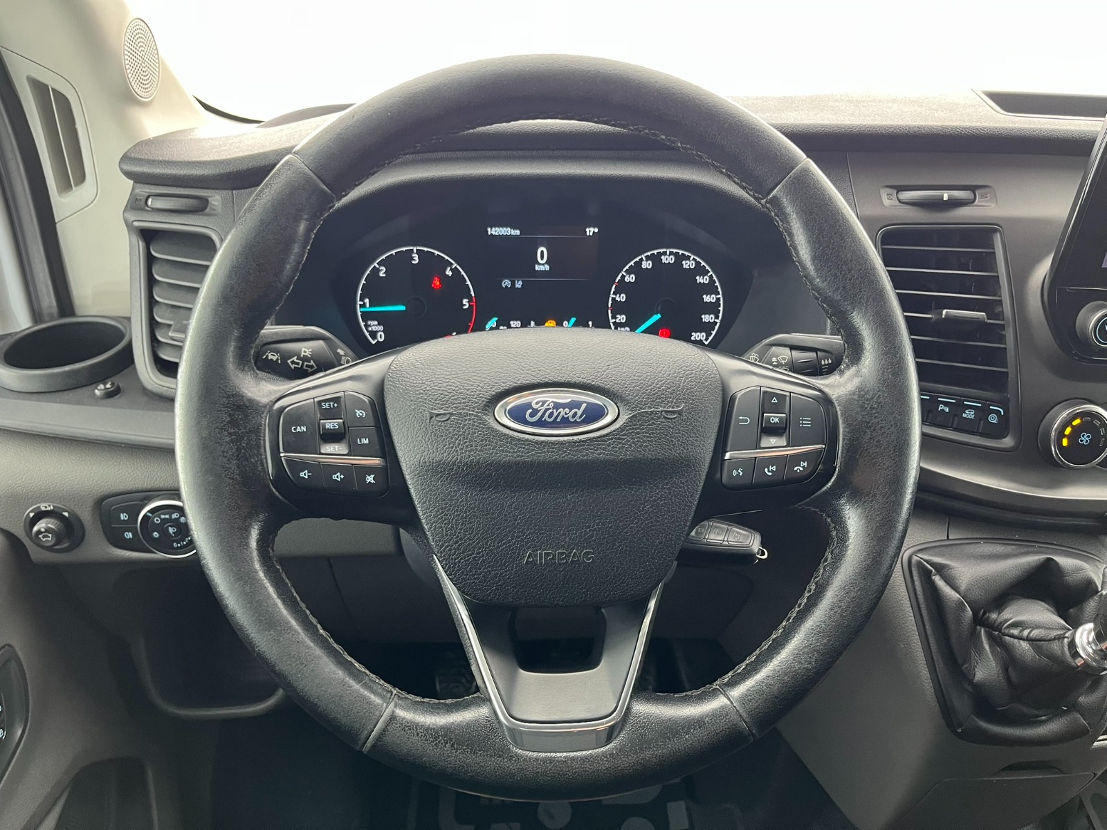 Ford Transit Transit 16+1 - 2019 - Detay