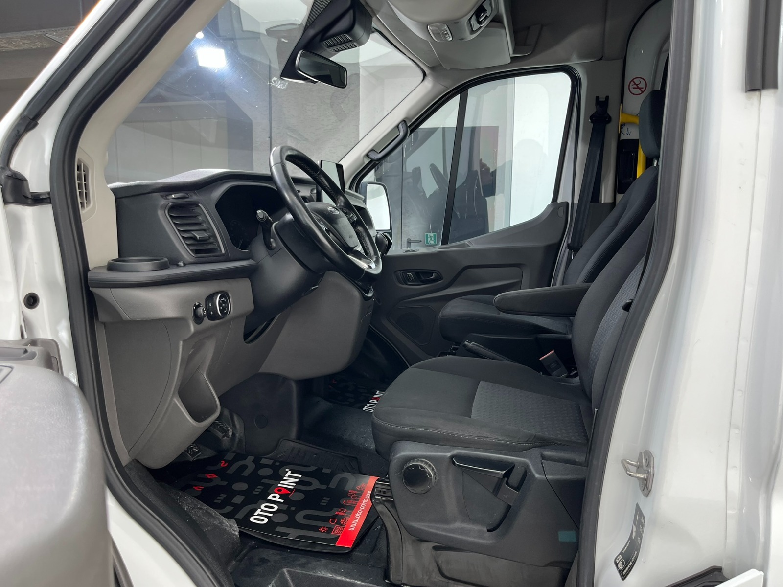 Ford Transit Transit 16+1 - 2019 - Detay