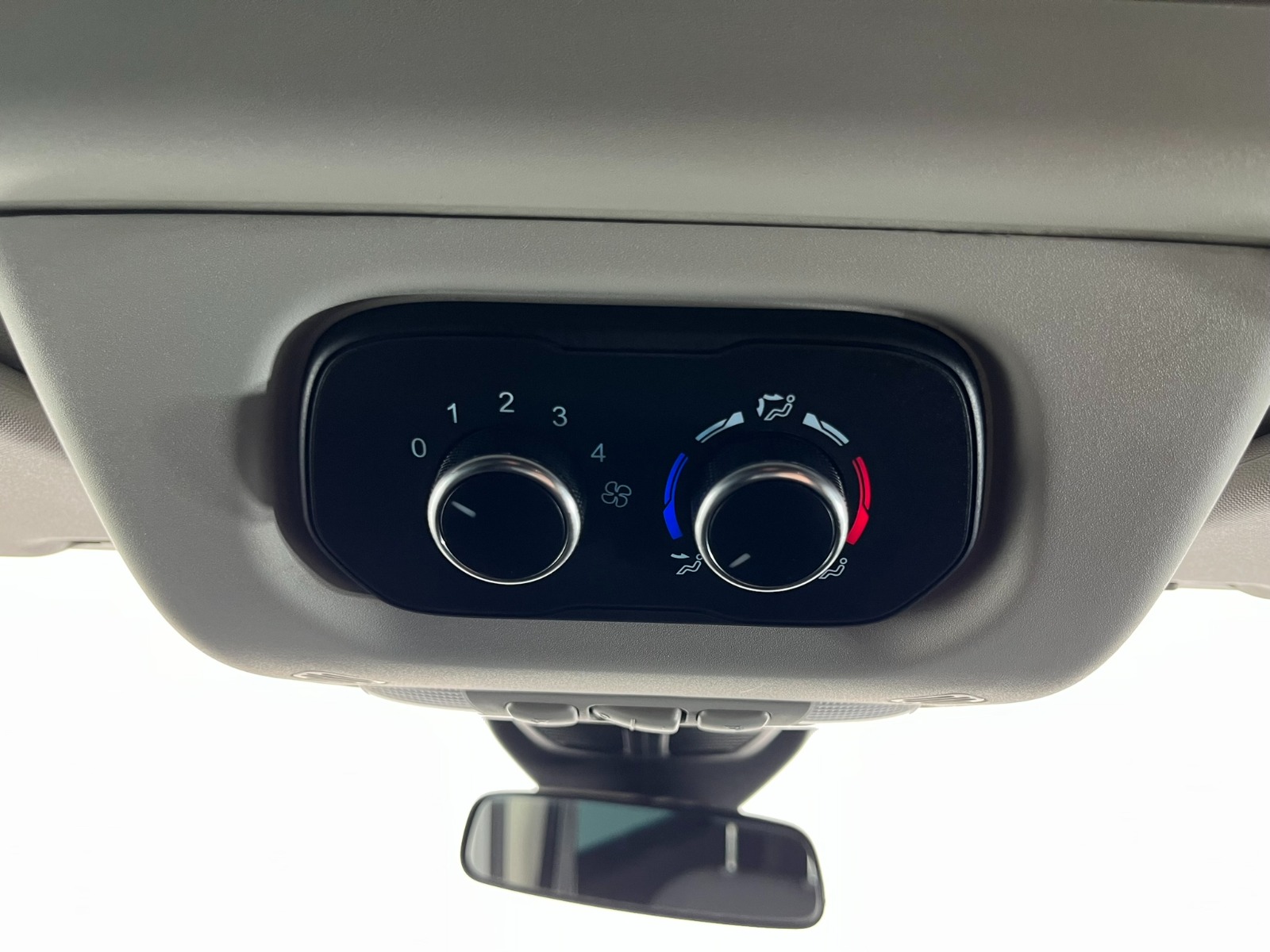 Ford Transit Transit 16+1 - 2019 - Detay